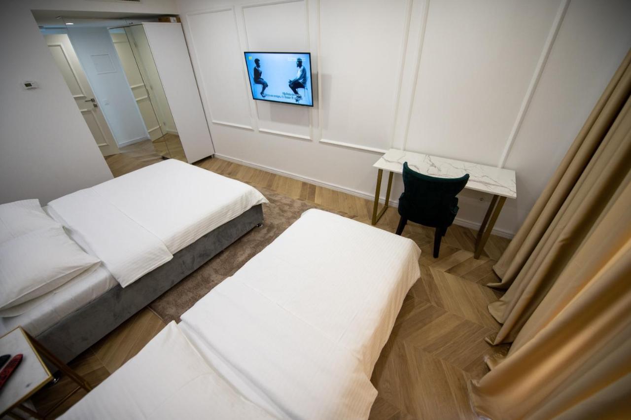 Hotel In Zepce ภายนอก รูปภาพ