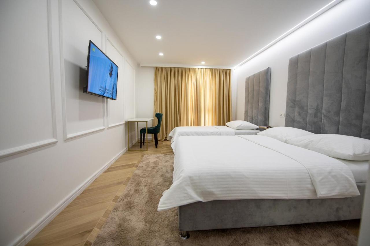 Hotel In Zepce ภายนอก รูปภาพ