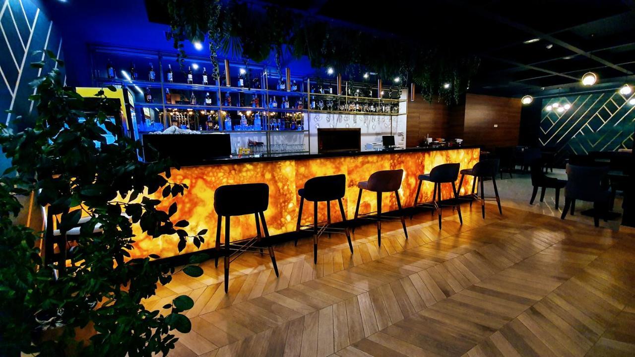 Hotel In Zepce ภายนอก รูปภาพ