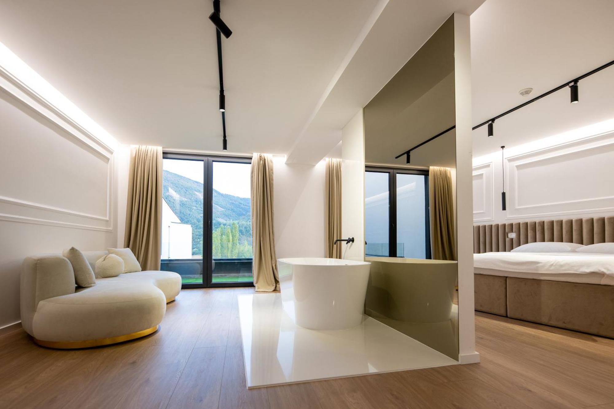 Hotel In Zepce ภายนอก รูปภาพ