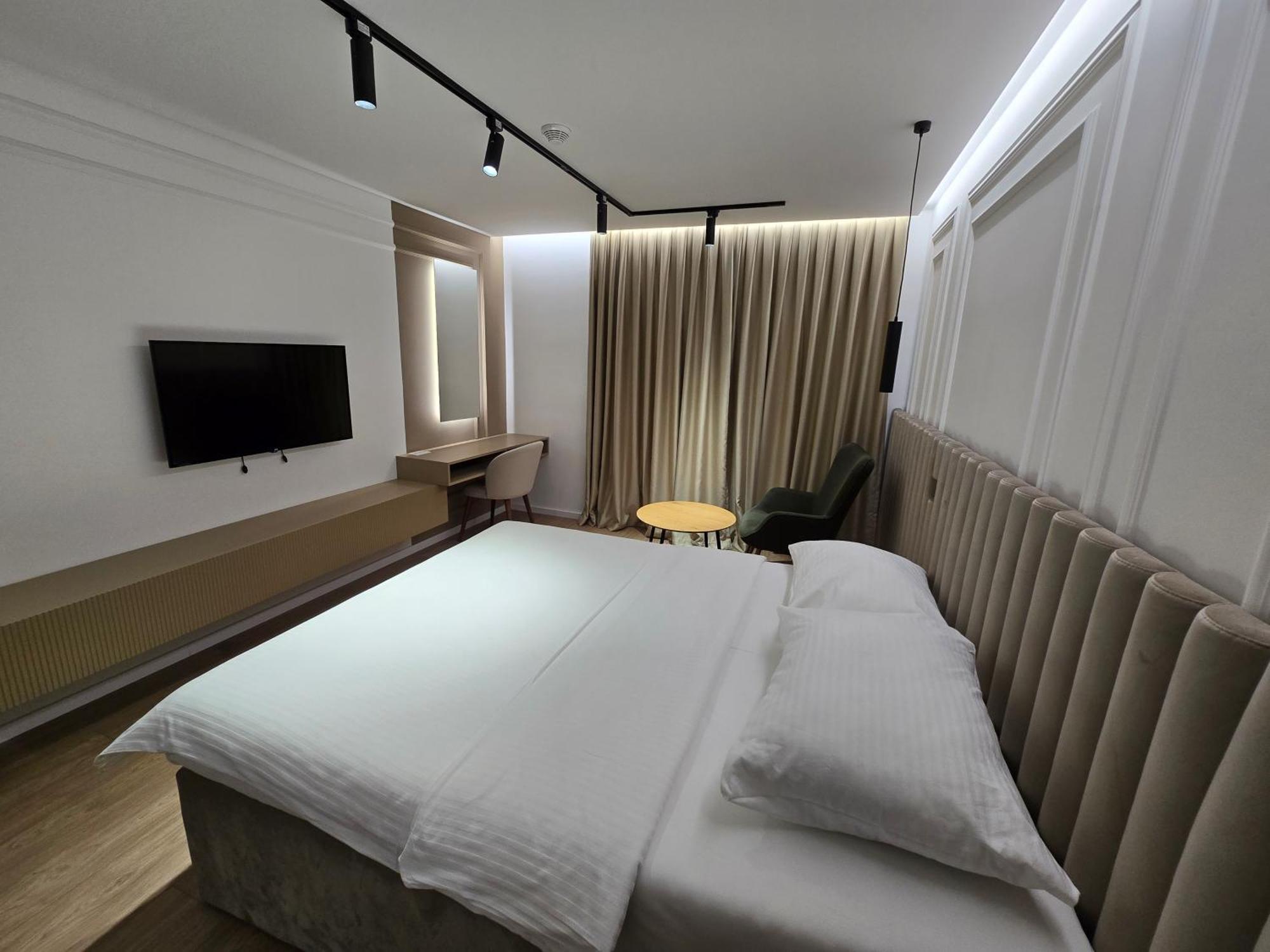 Hotel In Zepce ภายนอก รูปภาพ